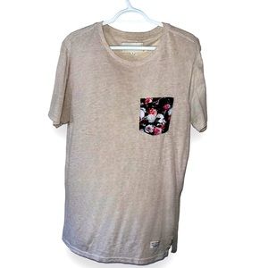 Modern Amusement short sleeve tee shirt with flower pocket, Men’s Medium